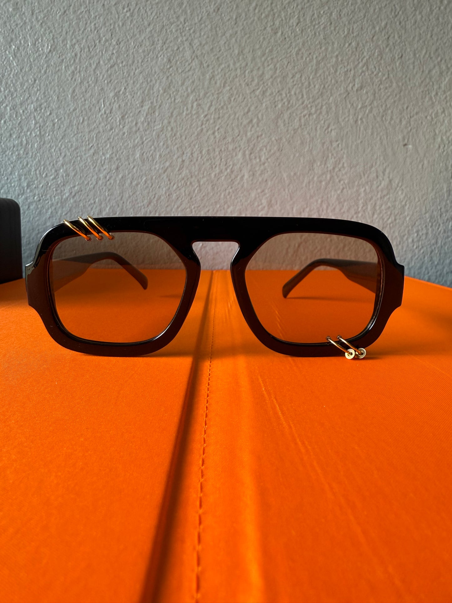 Black & Tan *RESTOCK*