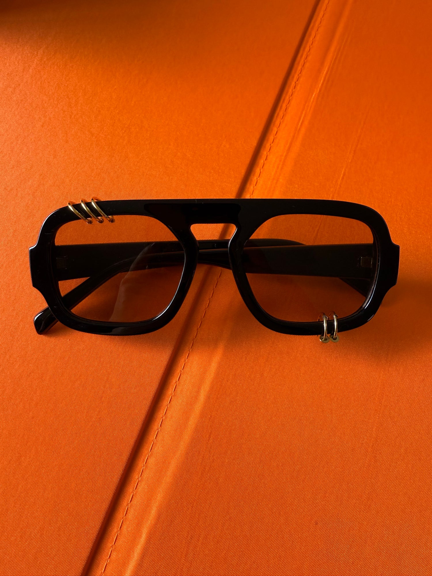 PREMIUM PIERCED SUNNIES