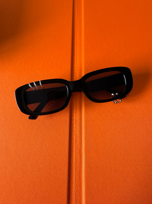 Black Retro *RESTOCK*